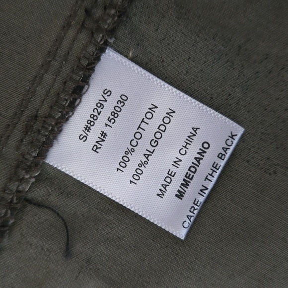 Love Tree Camouflage Button Down Vest, Women's Size Medium, Great Condition - Picture 5 of 8